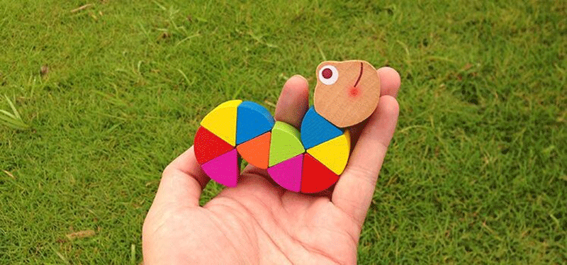 Montessori Toys Wooden Educational Toys for Children Early Learning Exercise Baby Fingers Flexible Children Wooden Twisted Insect Game